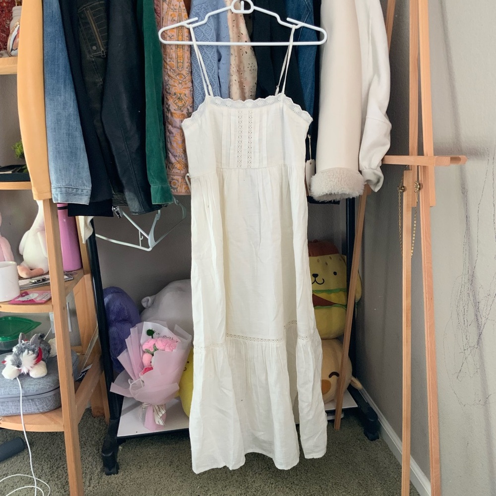 White Sleeveless Maxi Dress